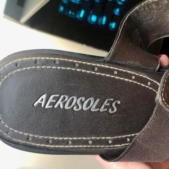 Brown Heeled Aerosole Sandals, size 8.5 - Picture 3 of 4